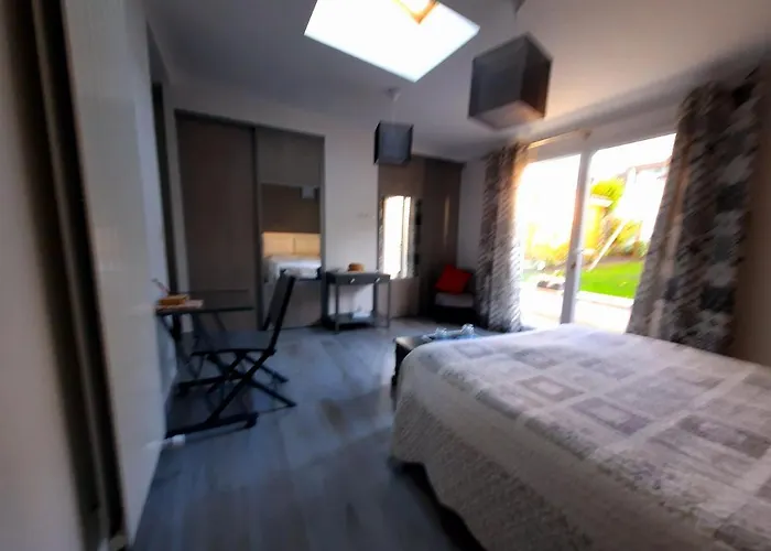 Superbe Chambre De Charme Avec Acces Privatif Houilles foto