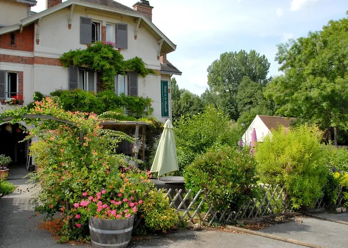 Logis Hotel De La Chapelle Milon-la-Chapelle fotoğrafı