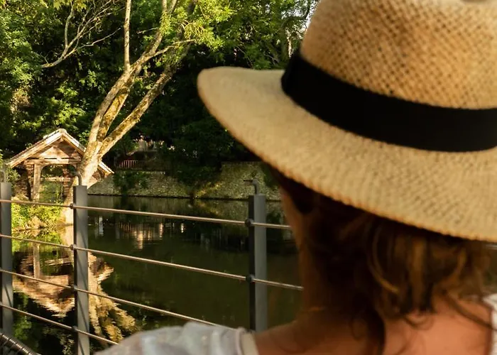 La Cabane Du Pecheur - Lodges De Bonfruit Bernay-Vilbert photo