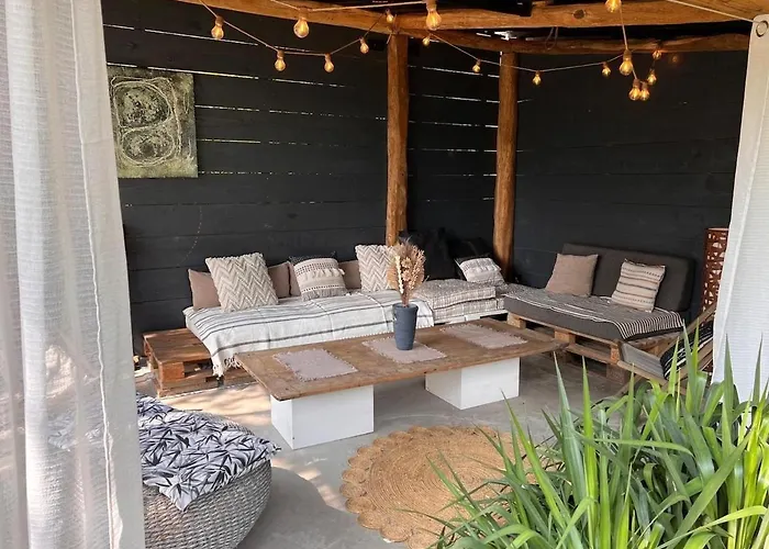 Фото Maison Paris Salon Le Bourget, Stade De France, Aeroport Cdg Ле-Блан-Мениль