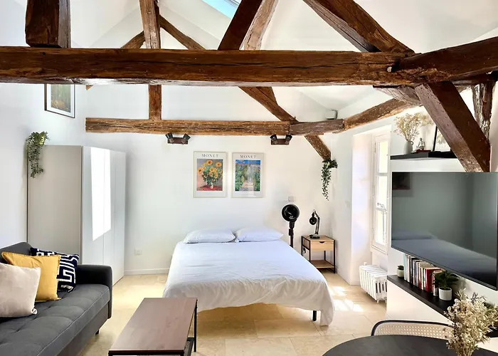 Photo de Studio Charme et confort 30m2, près de versailles Marly-le-Roi