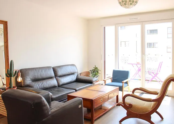 אוברווילייה Apartment 2 Bedrooms With Balcony תמונה