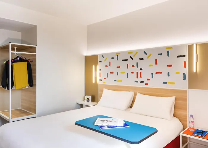 Фото Ibis Styles Versailles Гиянкур