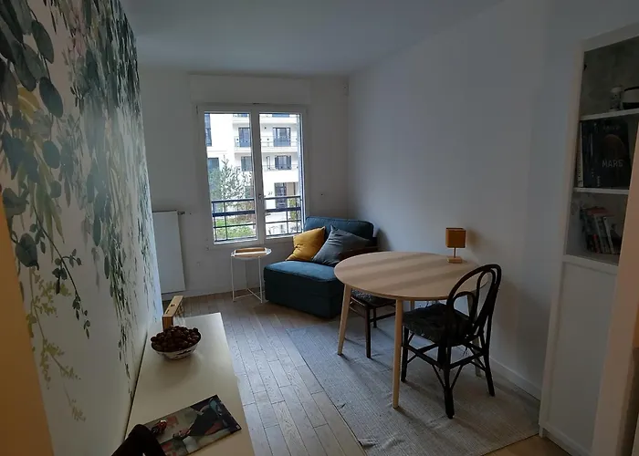 Photo de Appartement Charming Cocoon Of 34 M Near Paris à Saint-Ouen 