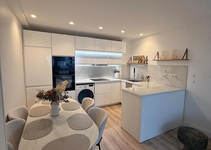 Photo de T2 moderne Centre ville Rosny proche Paris