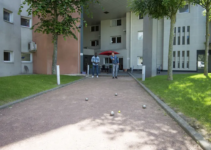 Ibis Budget Orly Chevilly Tram 7 תמונה