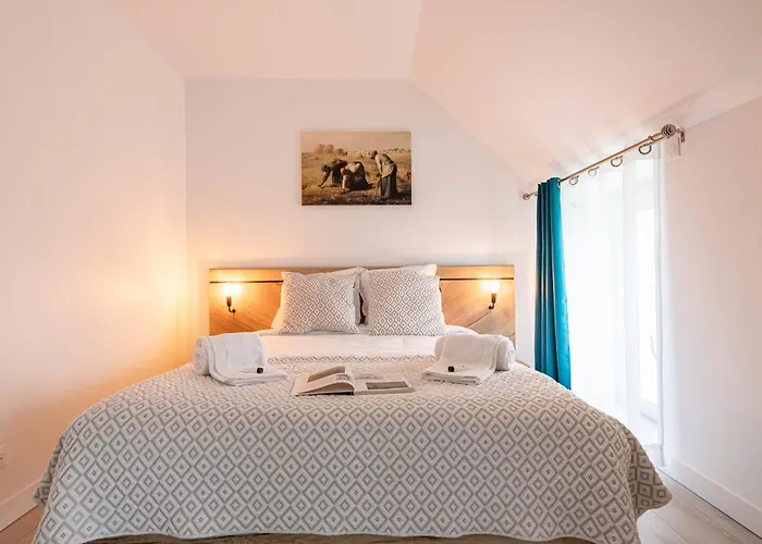 La Grande-Paroisse La Rochoise - Parking, Wifi, Proche Fontainebleauヴィラの写真