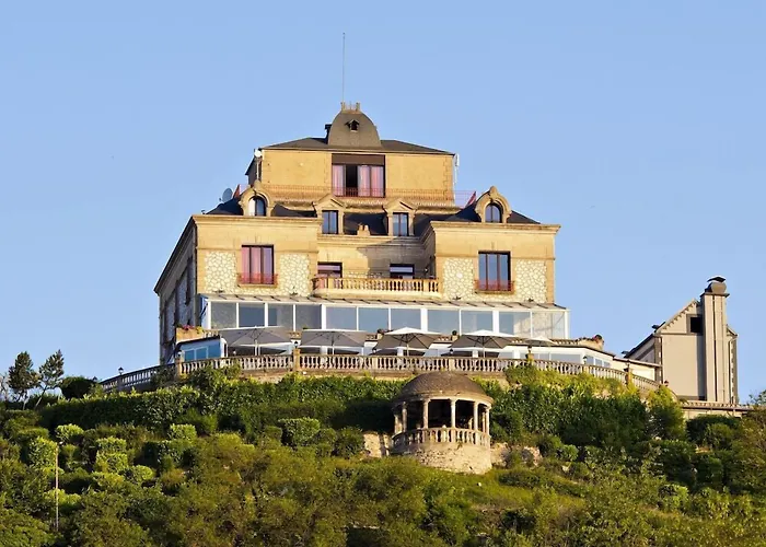Domaine De La Corniche Otel Rolleboise fotoğrafı
