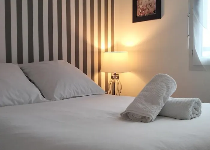 Apart For 4 Pers - 15 Min To Disneyland-30 Min To Paris Bussy-Saint-Georges foto