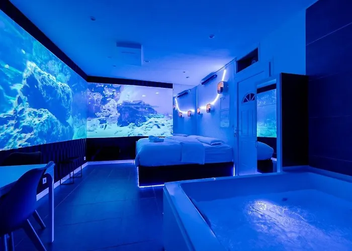 Studio Immersif Jaccuzi & Cinema Disney Et Asterix 梅西照片