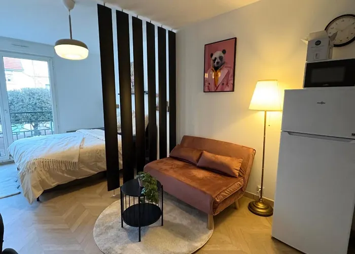 Фото Studio Design Cosy Avec Parking Inclus Saint-Leu A 3 Min De La Gare
