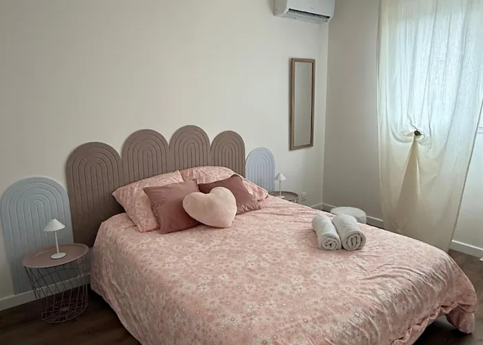 Charmant cocon climatisé avec terrasse et Parking Privé - Disneyland à 10 min Montry foto