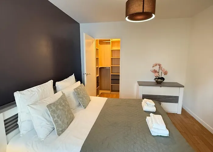 Modern Family Apartment 6 Pax - Free Parking - Paris Saint-Cloud photo