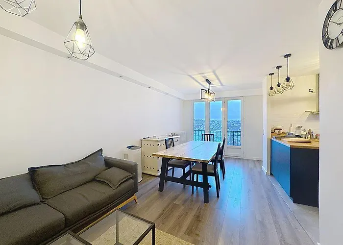 Superbe Appartement Avec Une Vue Magnifique Ideal Pour Une Famille Ou Des Professionnels ナンテールの写真