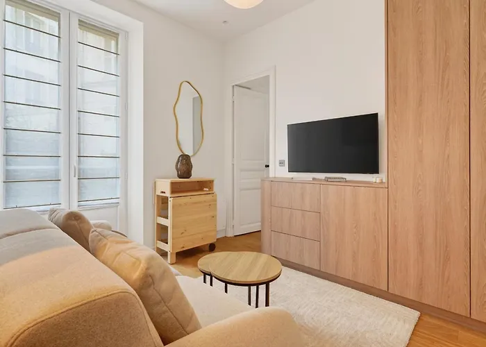 Modern Apartment Near Subway サン・マンデの写真