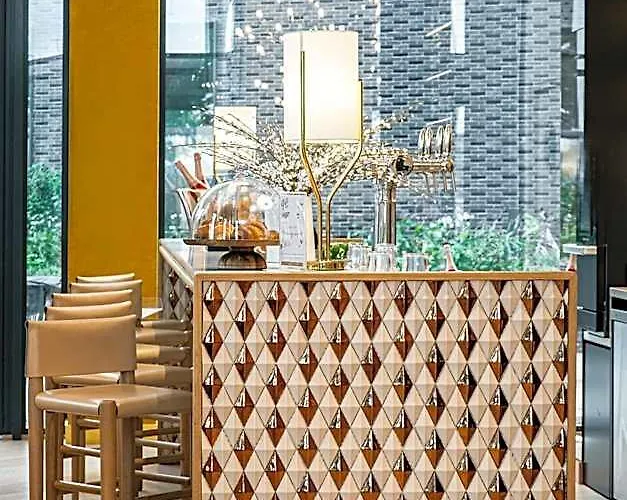 Фото Hotel Kyriad Prestige Paris Asnieres Буа-Коломб