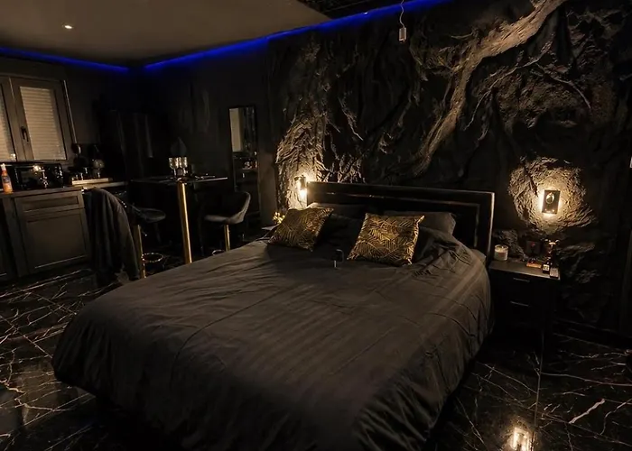 Obsidian Suite Love Room Triel-sur-Seine képek