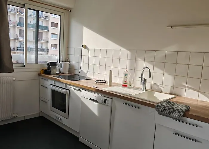 صورة Cozy 1-Bedroom Apartment With Balcony & Parking, 5 Minutes From The Train Station, Near Paris جوفيزي سور أورج