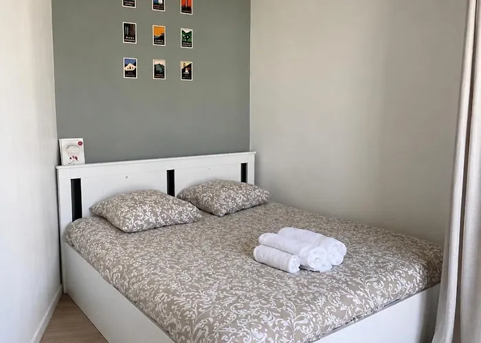 Appartement Cosy & Equipe - Sejour Tout Confort Saint-Denis  foto