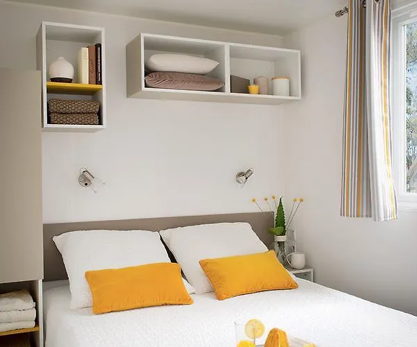 Naturisme Heliomonde Camping Ile De France Hotel Saint-Cheron photo