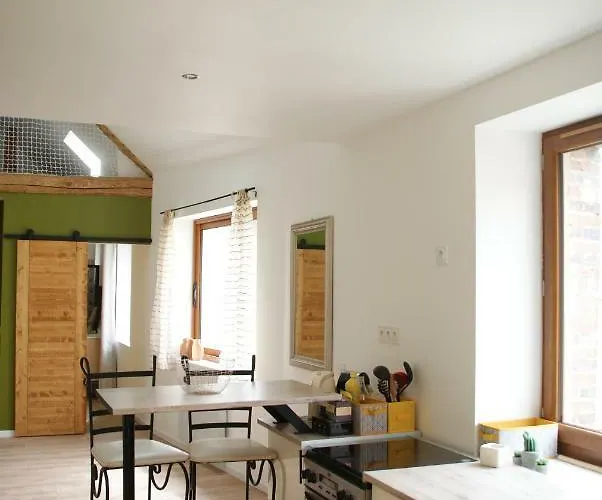 Petit Nid Hotel Donnemarie-Dontilly képek