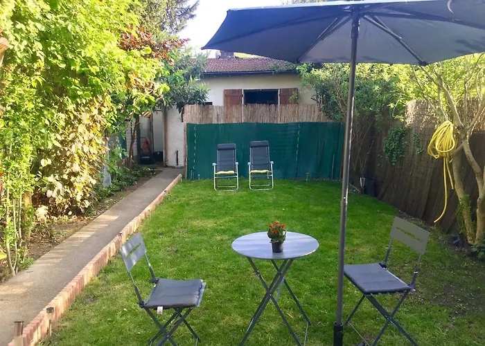 Maisonnette Avec Jardinet Otel Drancy fotoğrafı