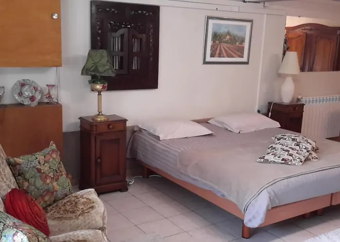 Les Magnolias Bed & Breakfast Vaux-le-Penil photo